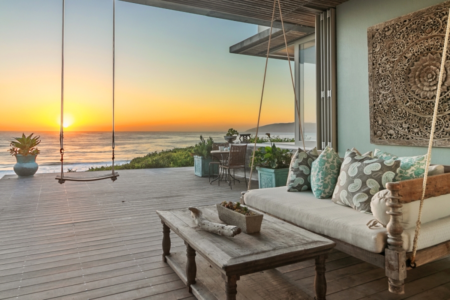 9 Bedroom Property for Sale in Beachy Head Western Cape